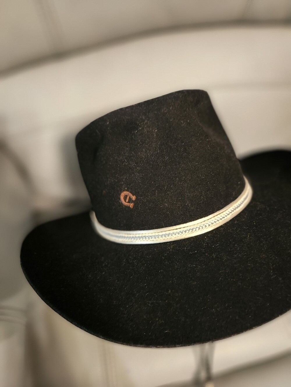 Charle 1 Horse Black Wide-Brim Felt Hat with Contrast Band
